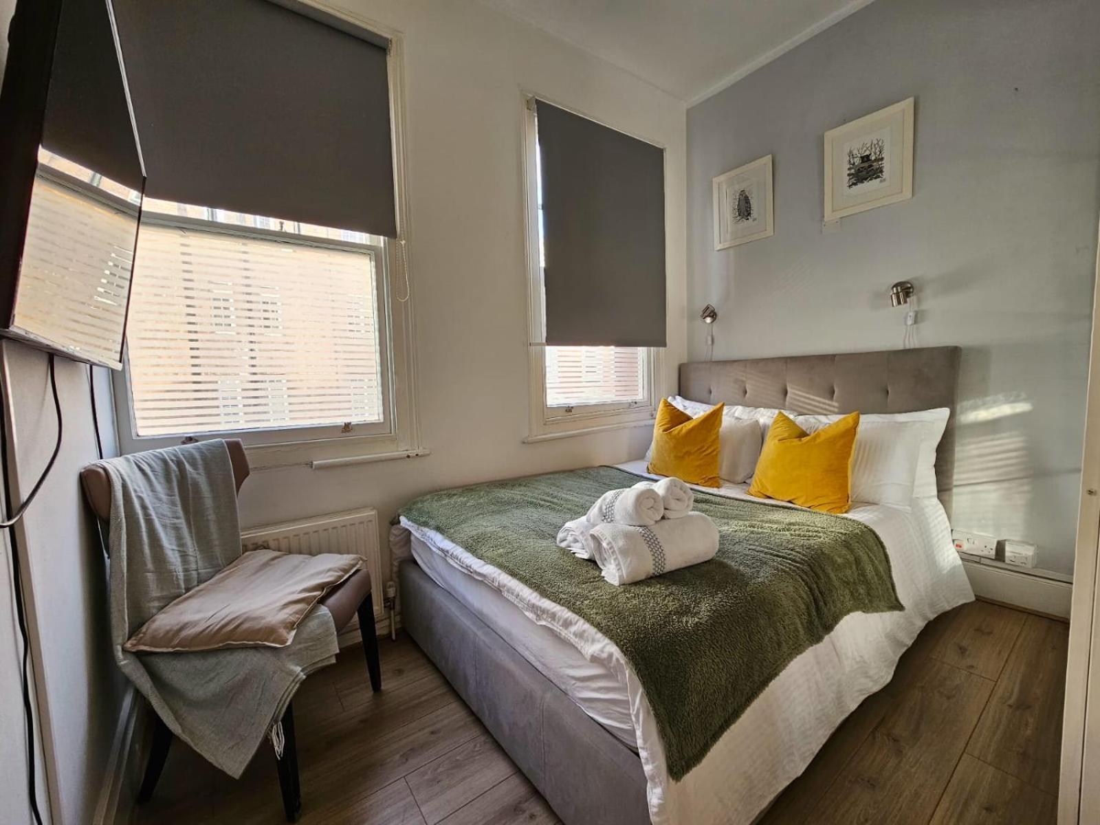 Beautiful And Spacious Flat ลอนดอน ภายนอก รูปภาพ